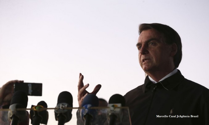Bolsonaro sanciona MP que criou programa de manutenÃ§Ã£o do emprego