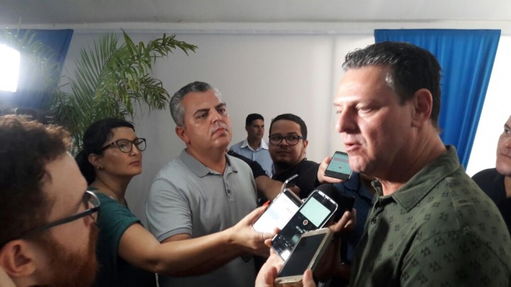 Senador Carlos Favaro cobra bancos privados para PRONAMPE