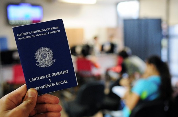 Pela manutenção de empregos e salários