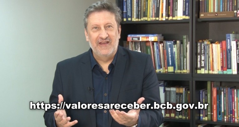 Vá buscar o que é seu pois tem Valores a Receber